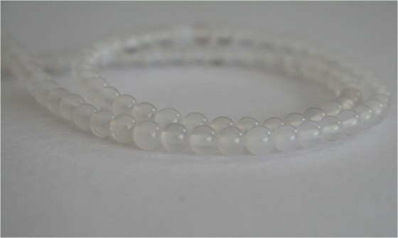 Weisse Achat Perlen, 4 mm